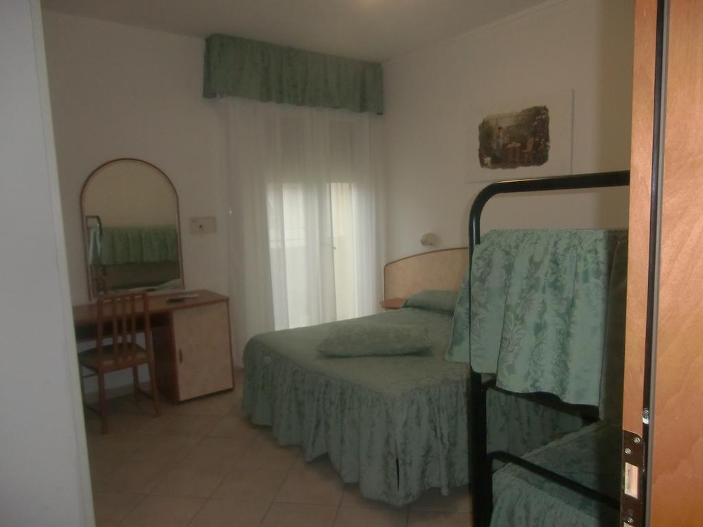 Hotel Explorer Cervia Cameră foto